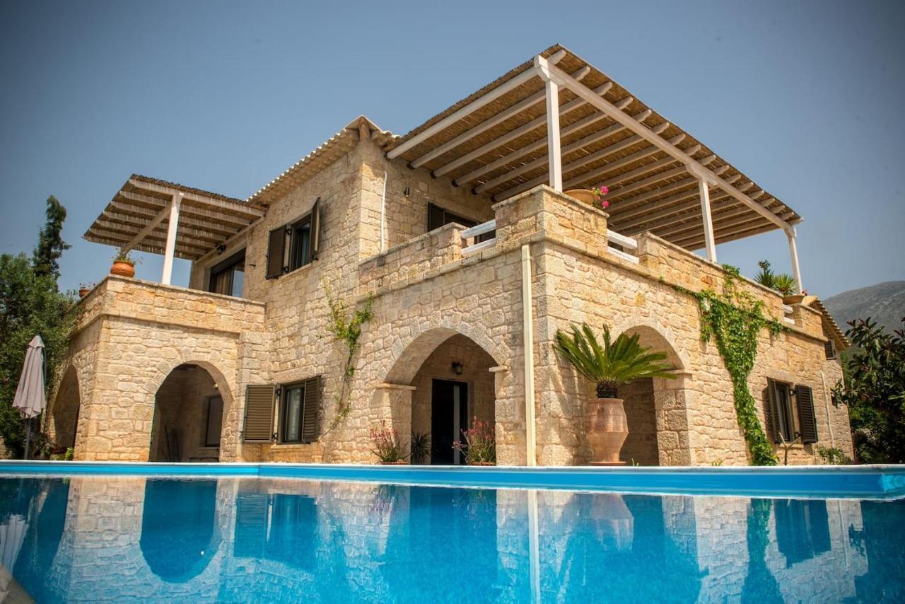 Magnificent, Authentic Private Villa And The Guest House Kardhamili Buitenkant foto