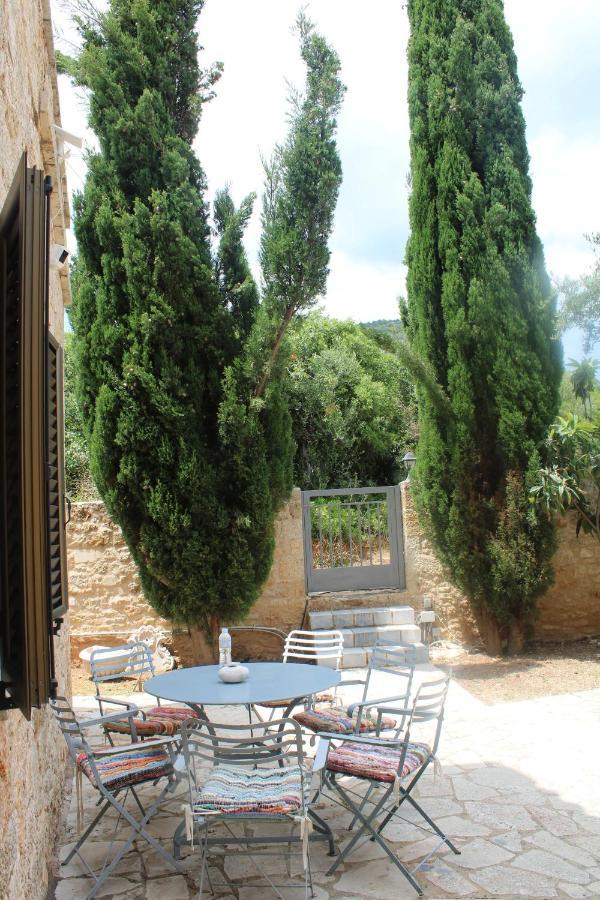 Magnificent, Authentic Private Villa And The Guest House Kardhamili Buitenkant foto