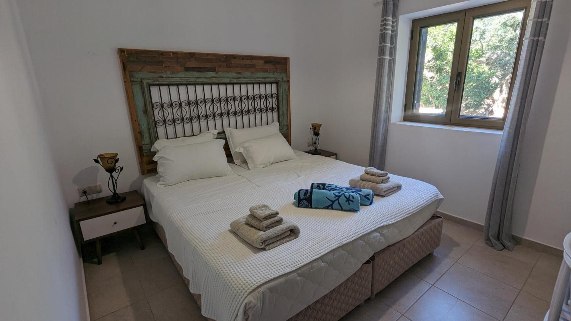 Magnificent, Authentic Private Villa And The Guest House Kardhamili Buitenkant foto